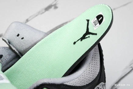 “Green 3 Glow” Air Jordan 1209